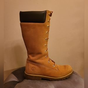 Timberland 13" Tall Leather Lace-Up Lug Sole Boots Women’s Size 6